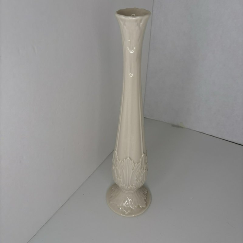 Lenox Florentine Ivory Porcelain Bud Vase 10.5” Leaf Design Made in USA