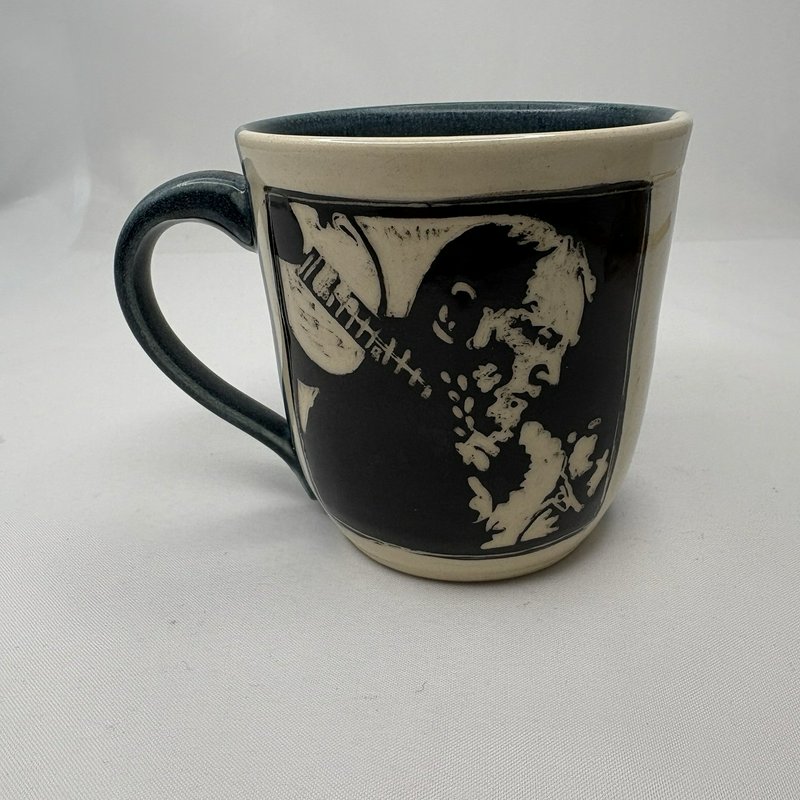 Westcote Bell Pottery Folk Art Willie Nelson Mug w/ Original Insert