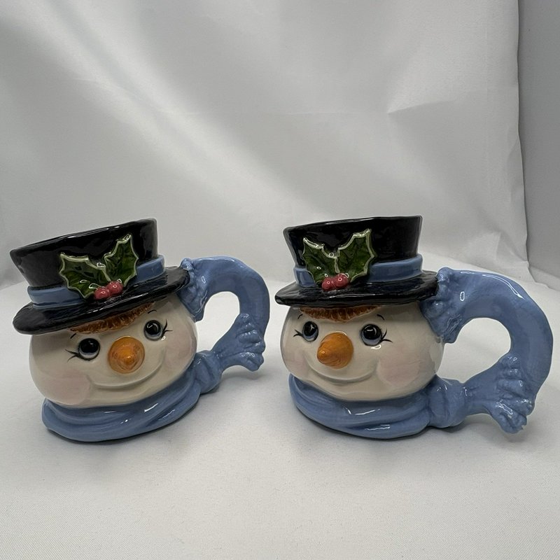 Signed Rae '99 Snowman Face Mugs Pair Handmade Art Pottery Christmas Cups