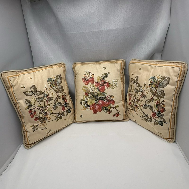 Vintage Strawberry Cottagecore Floral Throw Pillows Set of 3